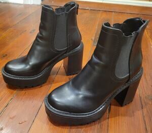 Steve Madden Katka Platform Chelsea Boots Black Lug Sole Block Heel Size 7